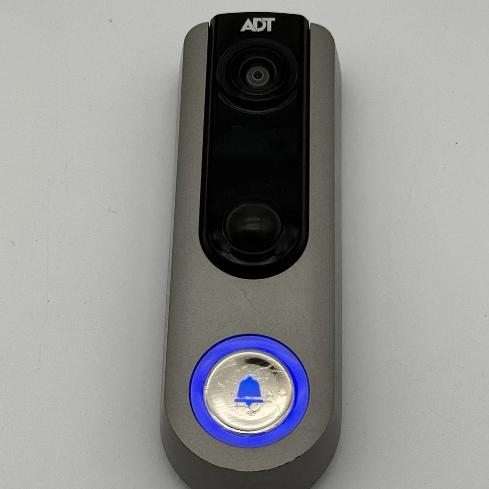 ADT DBC835-V2 Wireless HD Video Doorbell Camera w/ Mount Plate Tested Working